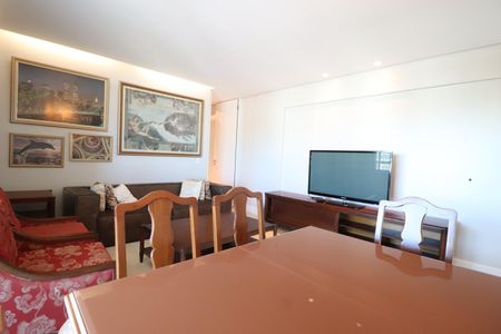 Apartamento para alugar com 100m², 3 quartos e 2 vagasSala