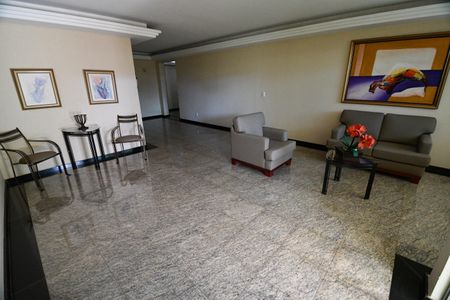 Apartamento à venda com 102m², 3 quartos e 2 vagasHall social