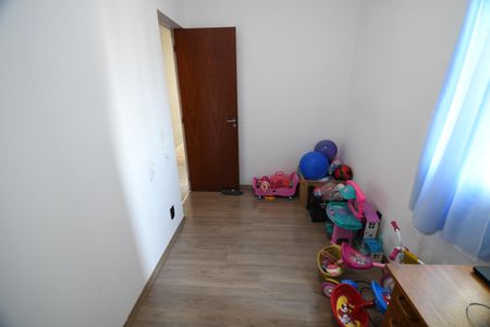 Apartamento à venda com 102m², 3 quartos e 2 vagasQuarto 2