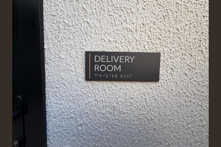 Apartamento à venda com 113m², 3 quartos e 2 vagas Apartamento à venda com 113m², 3 quartos e 2 vagasDelivery room