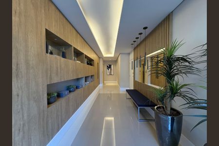 Apartamento à venda com 113m², 3 quartos e 2 vagas Apartamento à venda com 113m², 3 quartos e 2 vagasHall social