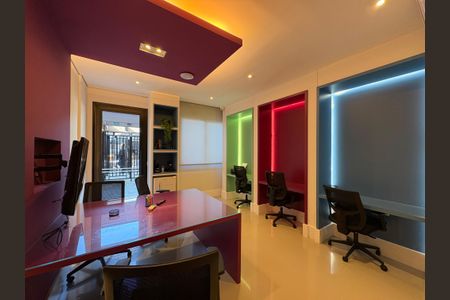 Apartamento à venda com 113m², 3 quartos e 2 vagas Apartamento à venda com 113m², 3 quartos e 2 vagasCoworking