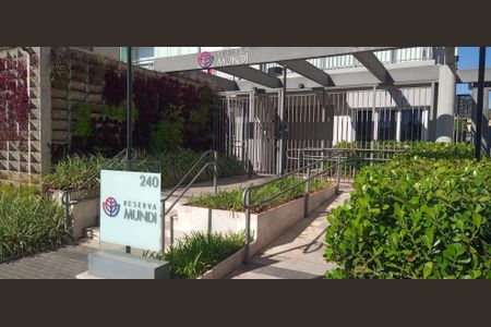 Apartamento à venda com 45m², 2 quartos e 1 vaga Apartamento à venda com 45m², 2 quartos e 1 vagaFachada e portaria