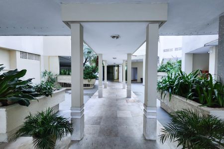 Apartamento à venda com 79m², 2 quartos e sem vaga Apartamento à venda com 79m², 2 quartos e sem vagaÁrea comum