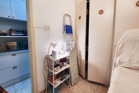 Apartamento à venda com 79m², 2 quartos e sem vaga Apartamento à venda com 79m², 2 quartos e sem vagaQuarto de serviço