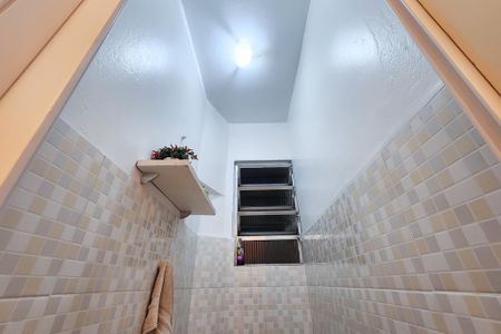 Apartamento à venda com 79m², 2 quartos e sem vaga Apartamento à venda com 79m², 2 quartos e sem vagaBanheiro de serviço