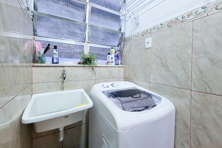 Apartamento à venda com 79m², 2 quartos e sem vaga Apartamento à venda com 79m², 2 quartos e sem vagaÁrea de serviço