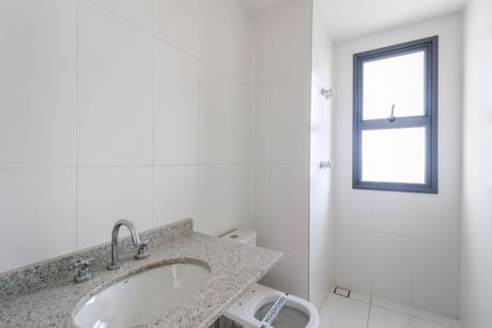 Apartamento à venda com 364m², 4 quartos e 4 vagas Apartamento à venda com 364m², 4 quartos e 4 vagasBanheiro da Suíte 3