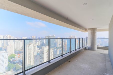 Apartamento à venda com 364m², 4 quartos e 4 vagas Apartamento à venda com 364m², 4 quartos e 4 vagasVaranda da Suíte 1