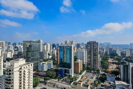 Apartamento à venda com 364m², 4 quartos e 4 vagas Apartamento à venda com 364m², 4 quartos e 4 vagasVista da Varanda da Suíte 1