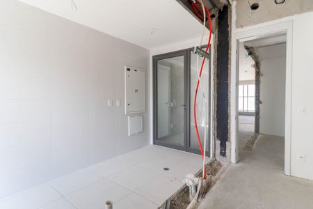 Apartamento à venda com 364m², 4 quartos e 4 vagas Apartamento à venda com 364m², 4 quartos e 4 vagasÁrea de Serviço