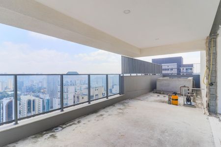 Apartamento à venda com 364m², 4 quartos e 4 vagas Apartamento à venda com 364m², 4 quartos e 4 vagasVaranda da Sala