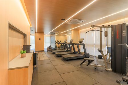 Apartamento à venda com 364m², 4 quartos e 4 vagas Apartamento à venda com 364m², 4 quartos e 4 vagasÁrea comum - Academia