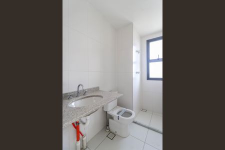 Apartamento à venda com 364m², 4 quartos e 4 vagas Apartamento à venda com 364m², 4 quartos e 4 vagasBanheiro da Suíte 3