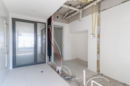 Apartamento à venda com 364m², 4 quartos e 4 vagas Apartamento à venda com 364m², 4 quartos e 4 vagasÁrea de Serviço