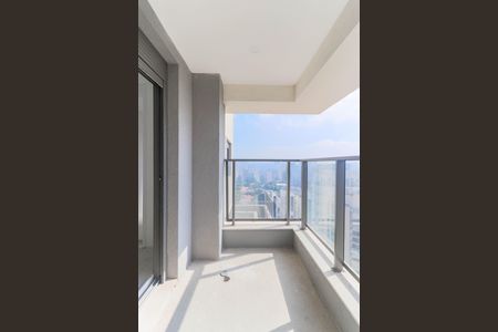 Apartamento à venda com 364m², 4 quartos e 4 vagas Apartamento à venda com 364m², 4 quartos e 4 vagasVaranda da Suíte 2