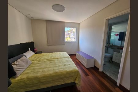 Apartamento à venda com 203m², 4 quartos e 4 vagas