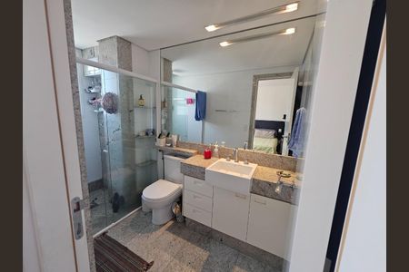 Apartamento à venda com 203m², 4 quartos e 4 vagas