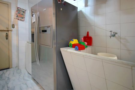 Apartamento à venda com 110m², 3 quartos e 1 vagaÁrea de Serviço