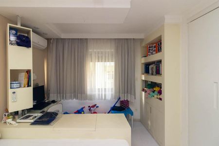 Apartamento à venda com 250m², 3 quartos e 2 vagas Apartamento à venda com 250m², 3 quartos e 2 vagasQuarto 2