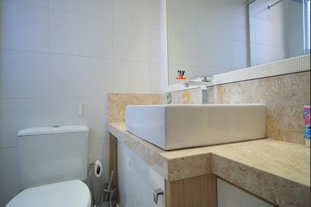 Apartamento à venda com 102m², 2 quartos e 2 vagasBanheiro da Suíte 2