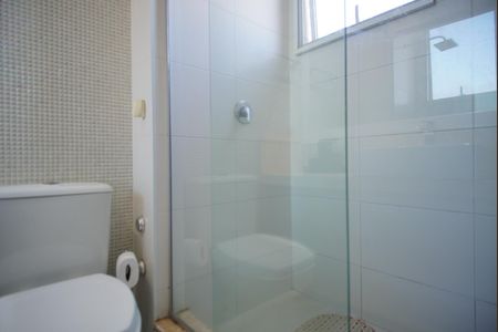 Apartamento à venda com 102m², 2 quartos e 2 vagasBanheiro da Suíte 1