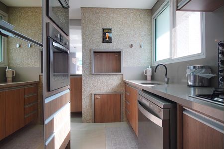 Apartamento à venda com 102m², 2 quartos e 2 vagasCozinha