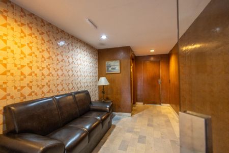 Apartamento à venda com 122m², 3 quartos e 2 vagas Apartamento à venda com 122m², 3 quartos e 2 vagasHall