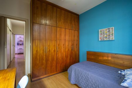 Apartamento à venda com 122m², 3 quartos e 2 vagas Apartamento à venda com 122m², 3 quartos e 2 vagasQuarto