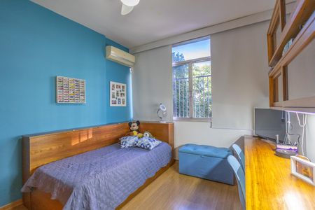 Apartamento à venda com 122m², 3 quartos e 2 vagas Apartamento à venda com 122m², 3 quartos e 2 vagasQuarto