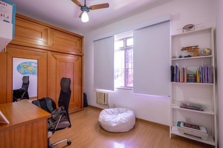 Apartamento à venda com 122m², 3 quartos e 2 vagas Apartamento à venda com 122m², 3 quartos e 2 vagasQuarto 2