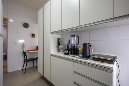 Apartamento à venda com 122m², 3 quartos e 2 vagas Apartamento à venda com 122m², 3 quartos e 2 vagasCozinha