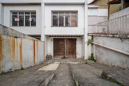 Casa à venda com 168m², 3 quartos e 4 vagas Casa à venda com 168m², 3 quartos e 4 vagasGaragem