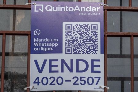 Casa à venda com 168m², 3 quartos e 4 vagas Casa à venda com 168m², 3 quartos e 4 vagasPlaquinha