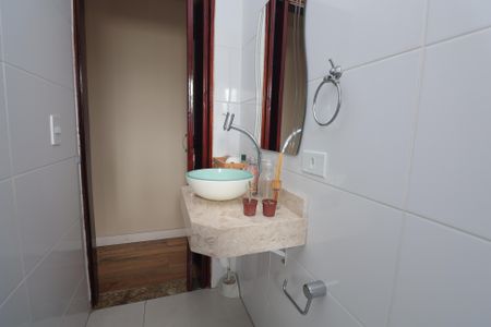 Casa à venda com 422m², 4 quartos e sem vagaBanheiro casa 2