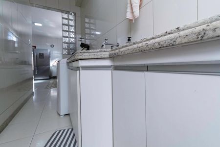 Casa à venda com 208m², 4 quartos e 2 vagas Casa à venda com 208m², 4 quartos e 2 vagasÁrea de serviço