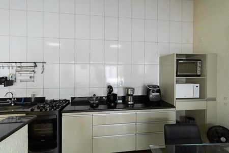 Casa à venda com 208m², 4 quartos e 2 vagas Casa à venda com 208m², 4 quartos e 2 vagasÁrea gourmet