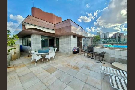 Apartamento à venda com 348m², 4 quartos e 3 vagas Apartamento à venda com 348m², 4 quartos e 3 vagasCobertura