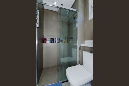 Apartamento à venda com 95m², 3 quartos e 2 vagas Apartamento à venda com 95m², 3 quartos e 2 vagasBanheiro Social