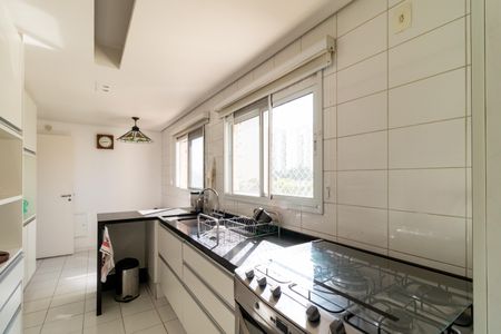 Apartamento à venda com 157m², 3 quartos e 2 vagas Apartamento à venda com 157m², 3 quartos e 2 vagasCozinha