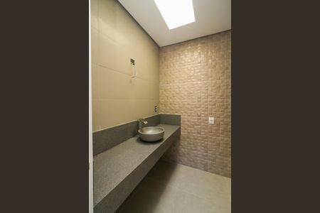 Casa de condomínio à venda com 216m², 3 quartos e 4 vagas Casa de condomínio à venda com 216m², 3 quartos e 4 vagasBanheiro da Suíte 2