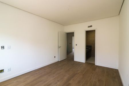 Casa de condomínio à venda com 216m², 3 quartos e 4 vagas Casa de condomínio à venda com 216m², 3 quartos e 4 vagasSuíte 2