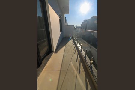 Casa de condomínio à venda com 216m², 3 quartos e 4 vagas Casa de condomínio à venda com 216m², 3 quartos e 4 vagasSacada da Suíte 3