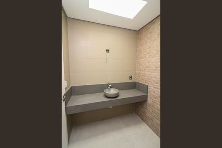 Casa de condomínio à venda com 216m², 3 quartos e 4 vagas Casa de condomínio à venda com 216m², 3 quartos e 4 vagasBanheiro da Suíte 2