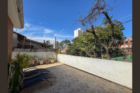 Casa à venda com 161m², 3 quartos e 3 vagas Casa à venda com 161m², 3 quartos e 3 vagasFoto 02