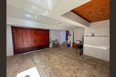 Casa à venda com 161m², 3 quartos e 3 vagas Casa à venda com 161m², 3 quartos e 3 vagasFoto 18