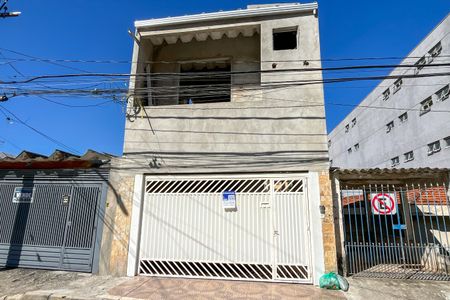 Casa para alugar com 40m², 1 quarto e sem vaga Casa para alugar com 40m², 1 quarto e sem vagaFachada
