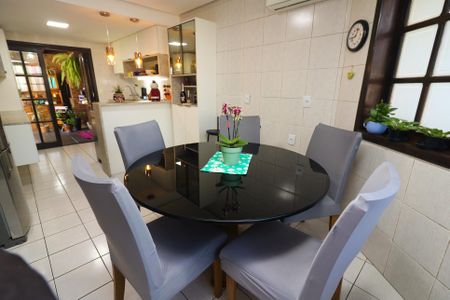 Casa à venda com 426m², 3 quartos e 4 vagas Casa à venda com 426m², 3 quartos e 4 vagasSala de Jantar