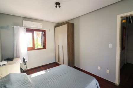 Casa à venda com 426m², 3 quartos e 4 vagas Casa à venda com 426m², 3 quartos e 4 vagasQuarto 1