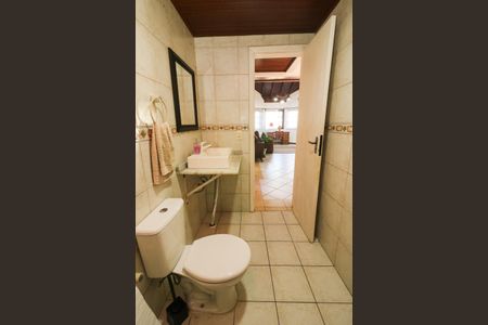 Casa à venda com 426m², 3 quartos e 4 vagas Casa à venda com 426m², 3 quartos e 4 vagasBanheiro Social